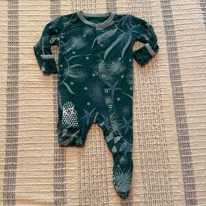 Kickeepants Newborn outfit